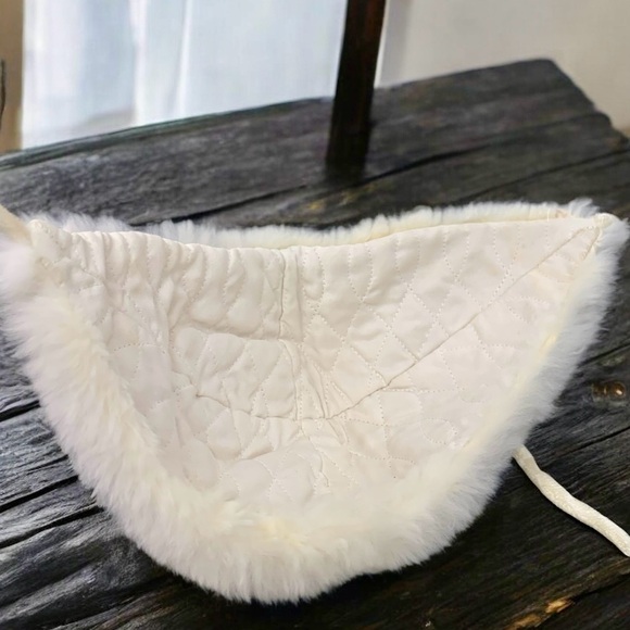 Vintage Real Fur Cream Hand Warmer and Mask Set - Picture 8 of 14